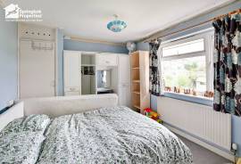 4 bedroom, Semi-detached house for sale