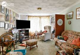 4 bedroom, Semi-detached house for sale