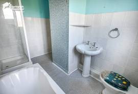 2 bedroom, Terraced House for sale