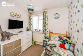 3 bedroom, Semi-detached house for sale
