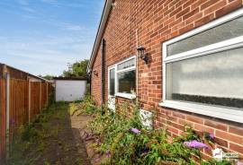 2 bedroom, Semi-detached bungalow for sale