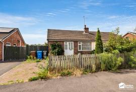 2 bedroom, Semi-detached bungalow for sale