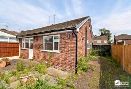 2 bedroom, Semi-detached bungalow for sale