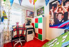 3 bedroom, Terraced House for sale