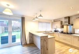 5 bedroom, Detached house for sale 5 bedroom, Detached house for sale