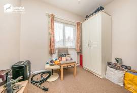 3 bedroom, Semi-detached house for sale