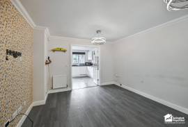 3 bedroom, Terraced House for sale