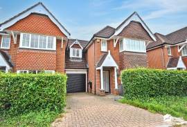 3 bedroom, Terraced House for sale