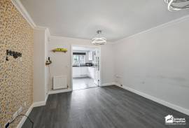 3 bedroom, Terraced House for sale