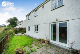 3 bedroom, Detached house for sale