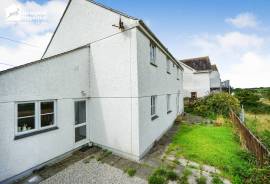 3 bedroom, Detached house for sale