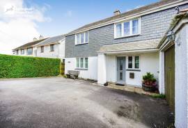 3 bedroom, Detached house for sale