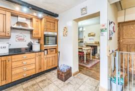 2 bedroom, Bungalow for sale
