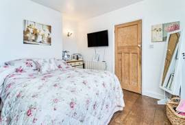 2 bedroom, Bungalow for sale