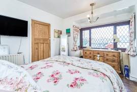 2 bedroom, Bungalow for sale