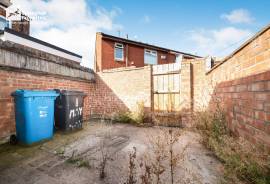 2 bedroom, End of terrace house for sale