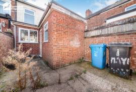 2 bedroom, End of terrace house for sale