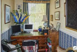 5 bedroom, Terraced House for sale