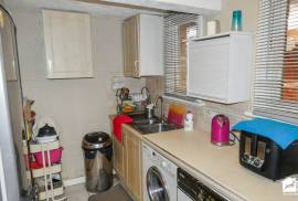 5 bedroom, Terraced House for sale