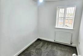 3 bedroom, Terraced House for sale