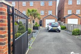3 bedroom, Terraced House for sale