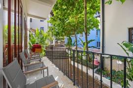 25 Paseo Del Mar: Beachfront 4BR Villa with Rooftop Terrace in Las Catalinas