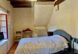 Biron: Devenez proprietaire d\'un morceau d\'histoire, en devenant le proprietaire de ces anciennes ecuries du Chateau de Biron