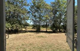 Propriete sur 11 hectares avec deux maisons d\'habitation et de nombreuses dependances aux portes de Bergerac