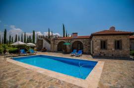 3 Bedroom Charming Bungalow - Simou, Paphos