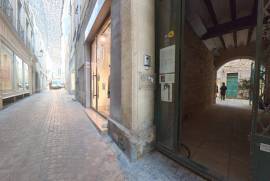 4 room, 209m2 Apartment for sale in Beziers - 215 000 € *