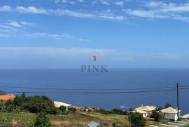 House for Sale - 3 Bedrooms in Estreito da Calheta