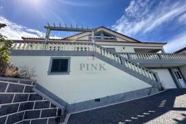 House for Sale - 3 Bedrooms in Estreito da Calheta