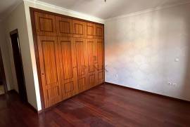 House for Sale - 3 Bedrooms in Estreito da Calheta