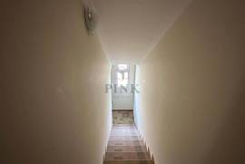 House for Sale - 3 Bedrooms in Estreito da Calheta