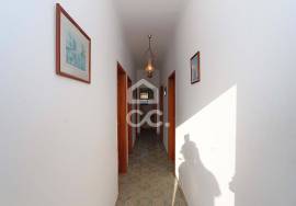 Experience the charm of the Algarve in your own small farm 8 minutes away. of the beaches