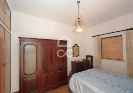 Experience the charm of the Algarve in your own small farm 8 minutes away. of the beaches