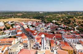 Ruin with Redevelopment Potential in Alcantarilha – Excellent Opportunity