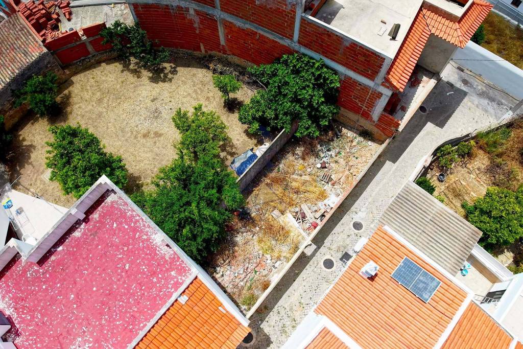 Plot of Land for Urban Construction – Union of Parishes of Alcantarilha and Pêra