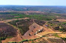 Rustic land with 48000 m2 at 3 km Arrifana beach - Aljezur