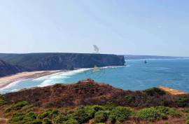 Rustic land with 48000 m2 at 3 km Arrifana beach - Aljezur