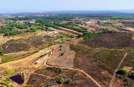 Rustic land with 48000 m2 at 3 km Arrifana beach - Aljezur