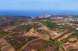Rustic land with 48000 m2 at 3 km Arrifana beach - Aljezur