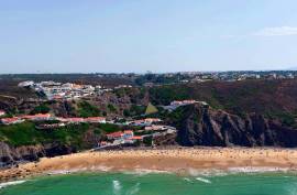 Rustic land with 48000 m2 at 3 km Arrifana beach - Aljezur