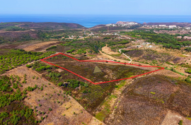 Rustic land with 48000 m2 at 3 km Arrifana beach - Aljezur