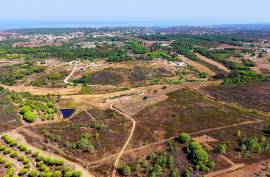 Rustic land with 48000 m2 at 3 km Arrifana beach - Aljezur