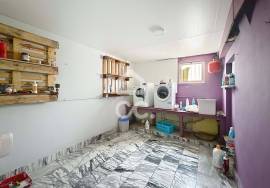 House with Large Areas, Barbecue and Privileged Location in Chaves and close to the accesses of the A24.