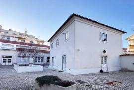 Moradia T2 no Centro Histórico de Alcabideche