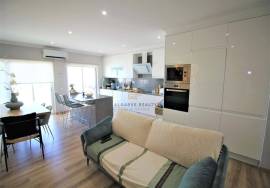 Fully refurbished and furnished 2 bedroom apartment