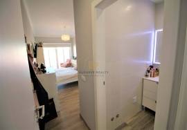 Fully refurbished and furnished 2 bedroom apartment