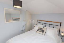 Cottage for sale in the country!